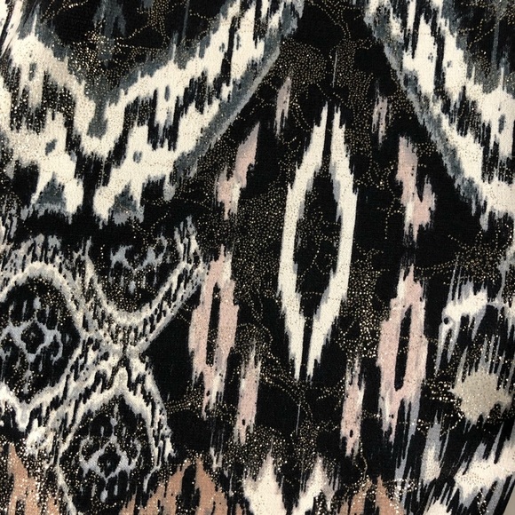 Dress Barn Abstract Print Blouse SZ 22/24 - Picture 7 of 8